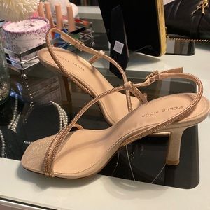 Never wore them, making room in closet.